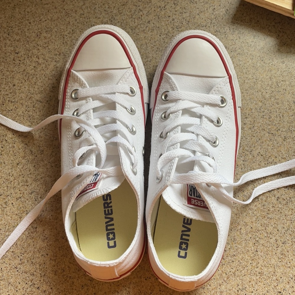 White Unisex Converse Chuck Taylor All Stars